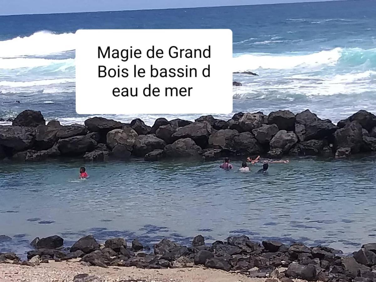 סן-פייר Suite Indigo Jacuzzi Prive Piscine Vue Mer Acces Cuisine Laverie מראה חיצוני תמונה